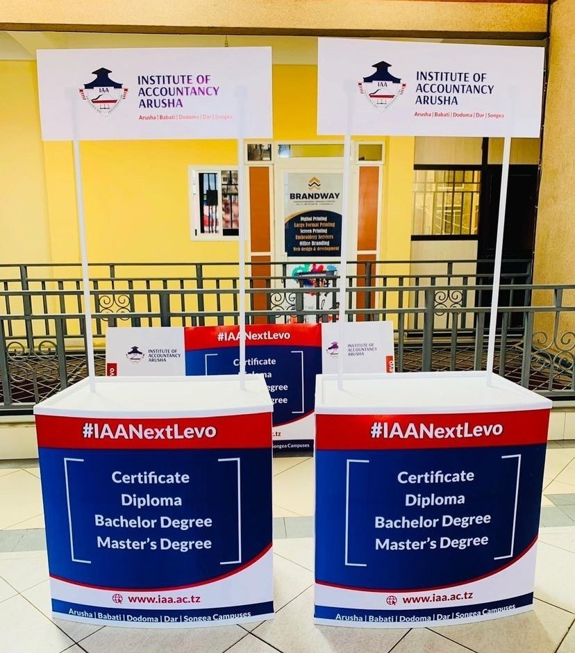 Exhibition Counter Table